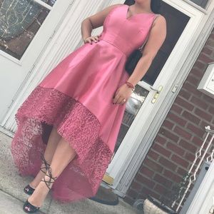 Monique lhuillier Beautiful high low gown